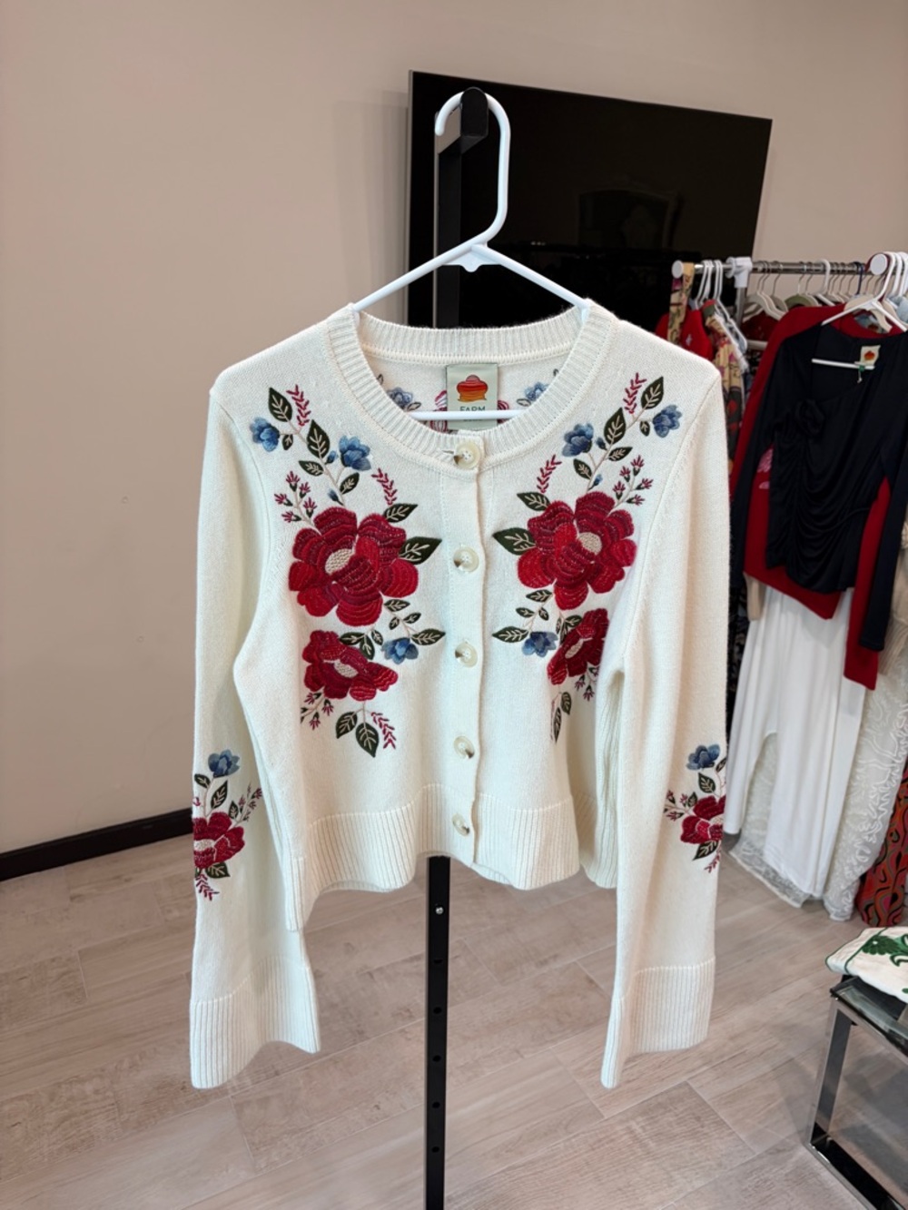 Farm Rio: Cream Embroidered Flowers
Buttoned Knit Cardigan - Picture 8 of 9